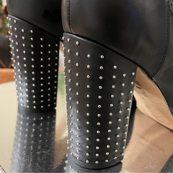 Sigerson Morrison studded block heel Boots size 8.5 - Picture 3 of 14